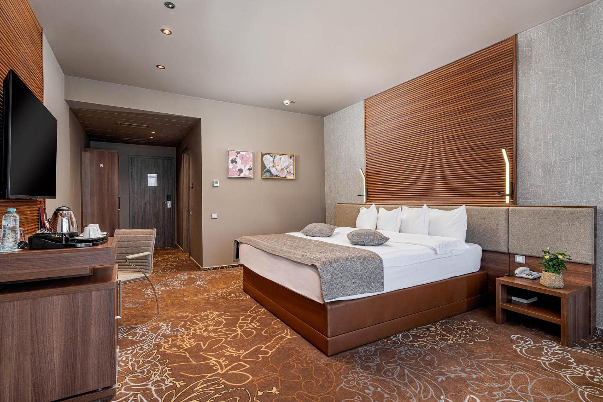 Superior King Room,1639551058:JPEG